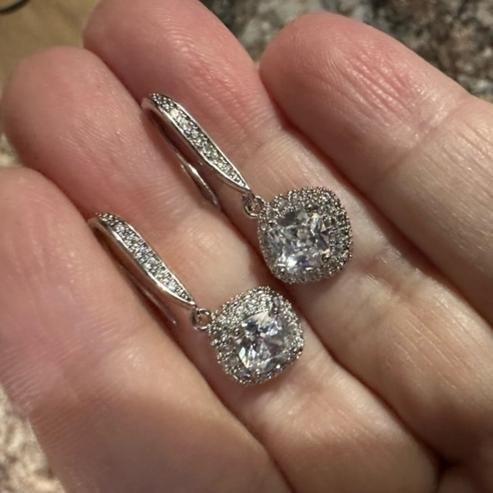 Princess cut Dangle sparkly sim Diamond Earrings 925 sterling silver